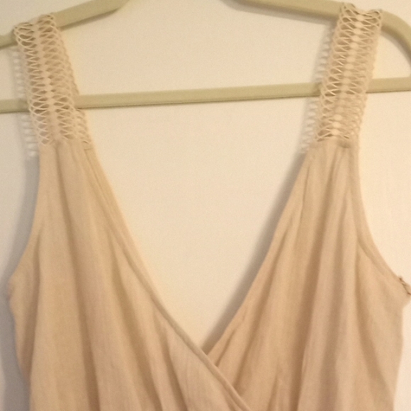 Tobi Romper in Cream Size SP  (NWT) - Picture 2 of 8